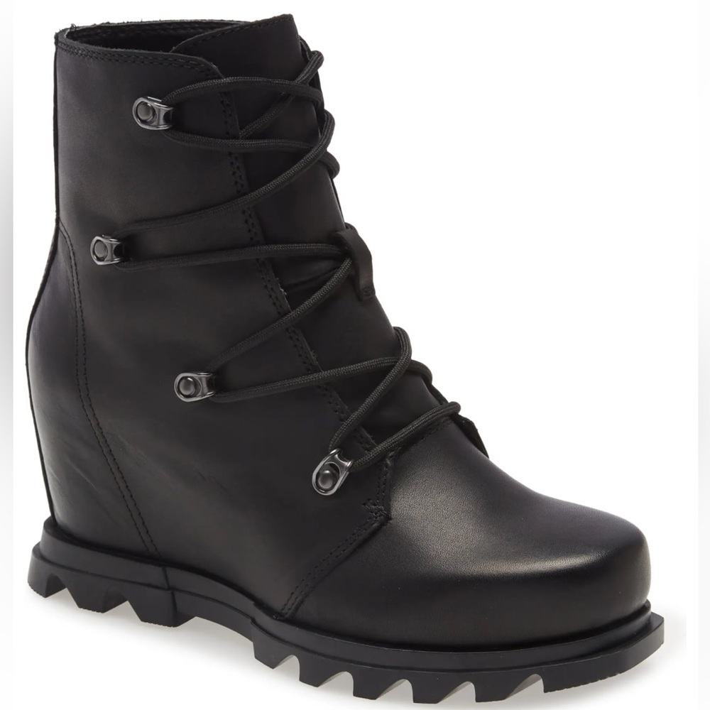 Sorel Joan of Arctic Hidden Wedge Black Leather Lace Up Boots Size 9.5M